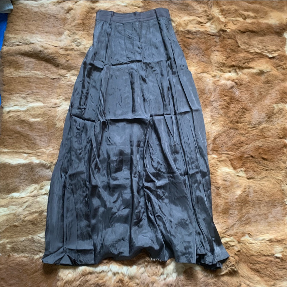 Vintage early 2000s DKNY satin grey maxi skirt size 2